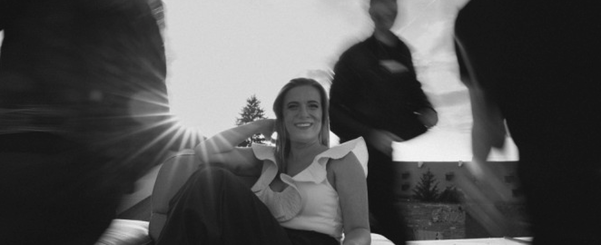 V lynchovském klipu "Zrozena z popela" temný soul 